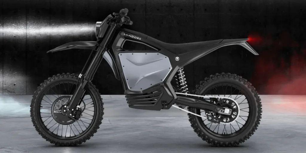 a motorcycle parked on the side of a building